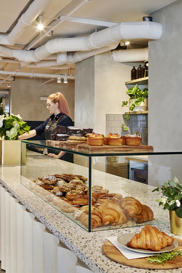 Tyrian Albert Park Lake Melbourne Exterior photo A pastry chef at work